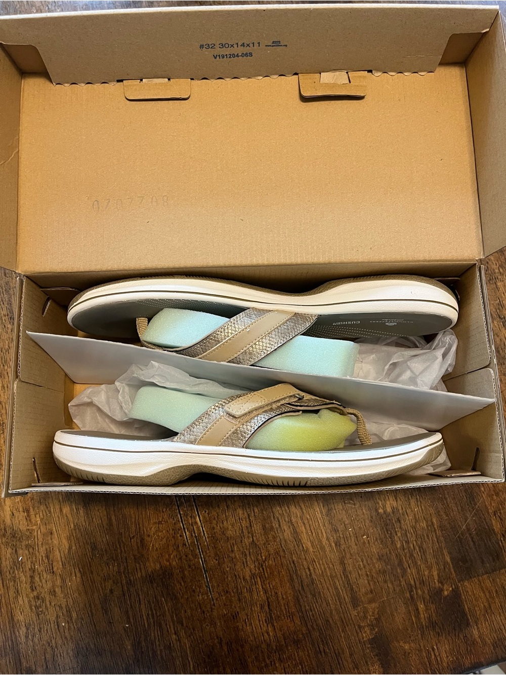 Clarks Beige Strap Cushion Flip Flops - Picture 5 of 8
